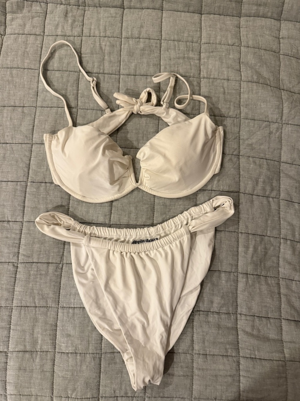 Dippin' Daisy's white Padded Tie-Back Bikini Set